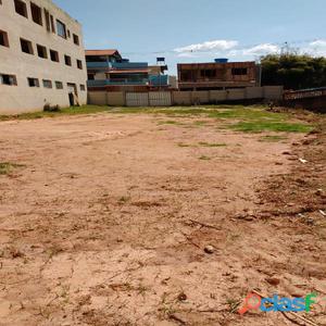 Vende se um lote de 170 m² em Dores de Campos/MG