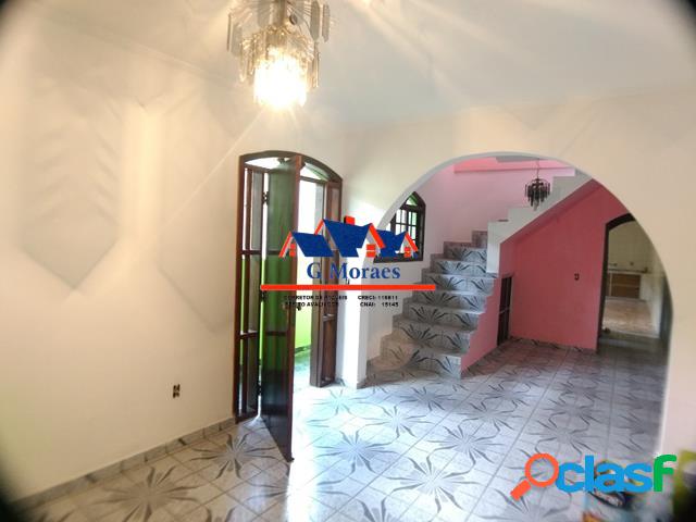 Linda sobrado com 260 m² (excelente espaço interno) Linda sobrado com 260 m² (excelente espaço interno)