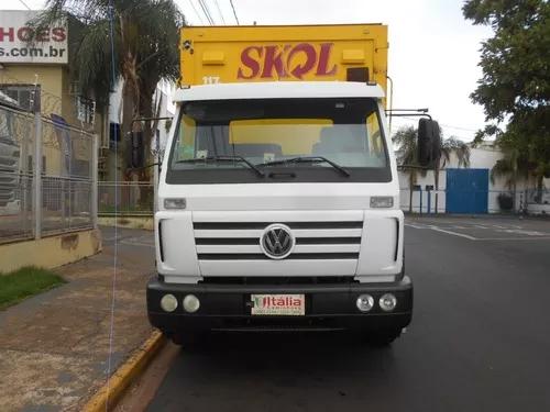 Volkswagen 13 180 2011 baú bebidas itália caminhões