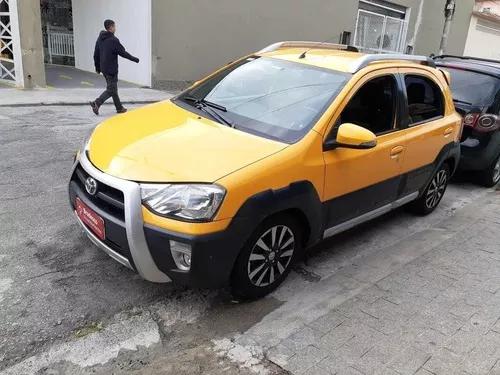 Toyota Etios Cross 1.5 16v 5p