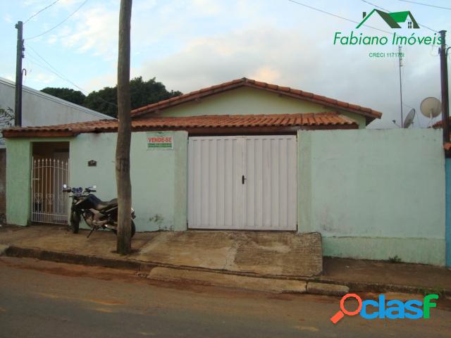 Uma casa na frente e outra no fundo itapetininga sp