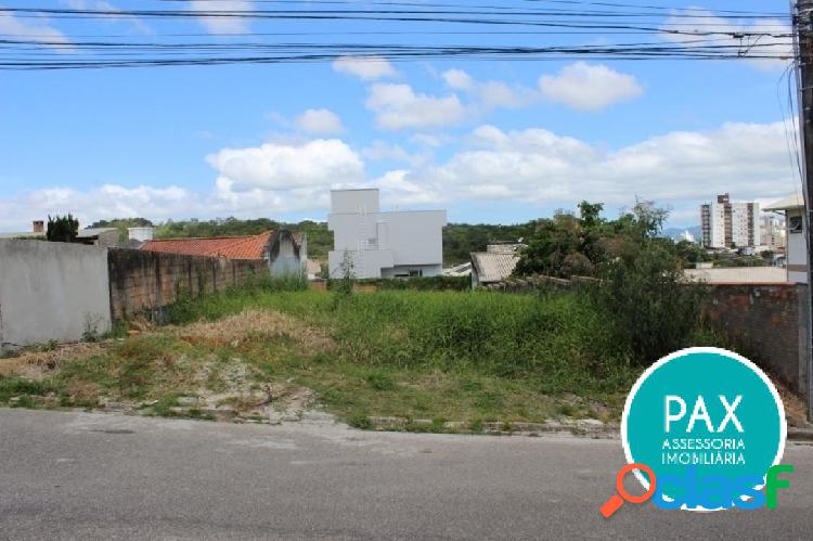 Terreno a venda no Bairro Pedra Branca