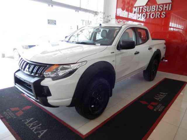 Mitsubishi L200 Triton Sport Glx 2.4 CD Diesel Mec.