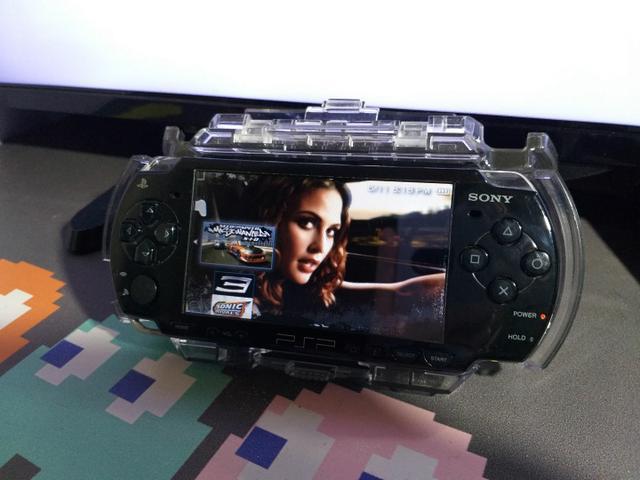 PSP Sony 2000!mais 150 Jogos,Case de acrilico,Oferta!