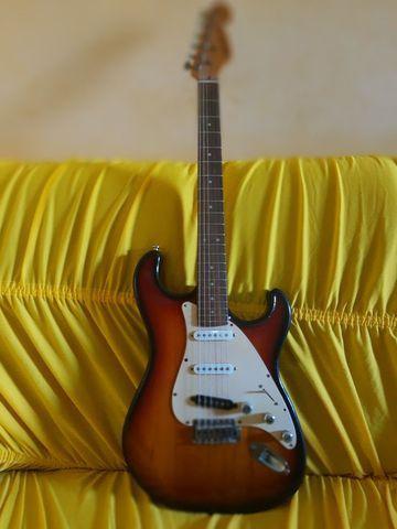 Guitarra giannini sonic