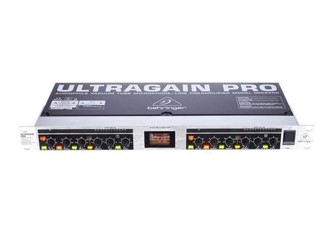 Pré Amplificador Behringer ultragain