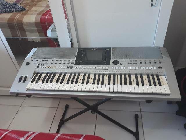 Teclado yamaha psr900 semi novo