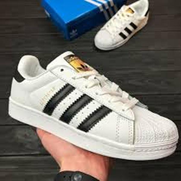 Tênis adidas superstar tradicional branco com preto tam 34