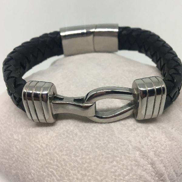 Pulseira de couro e aço masculina