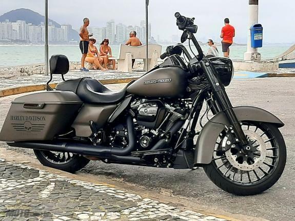 Harley-davidson - road king special