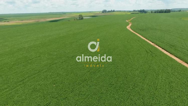 Fazenda/sítio/chácara/haras à venda no zona rural -