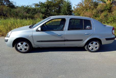 Renault-clio sedan privilege 1.0 16v