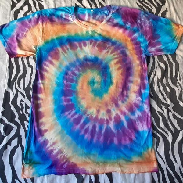 Camiseta Tie Dye Artesanal - Nova, Tamanho GG - Peça Única