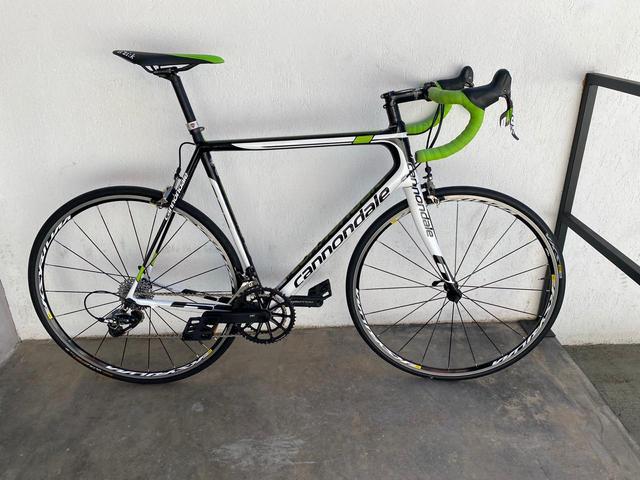 Bicicleta Speed Cannondale Supersix EVO Carbon