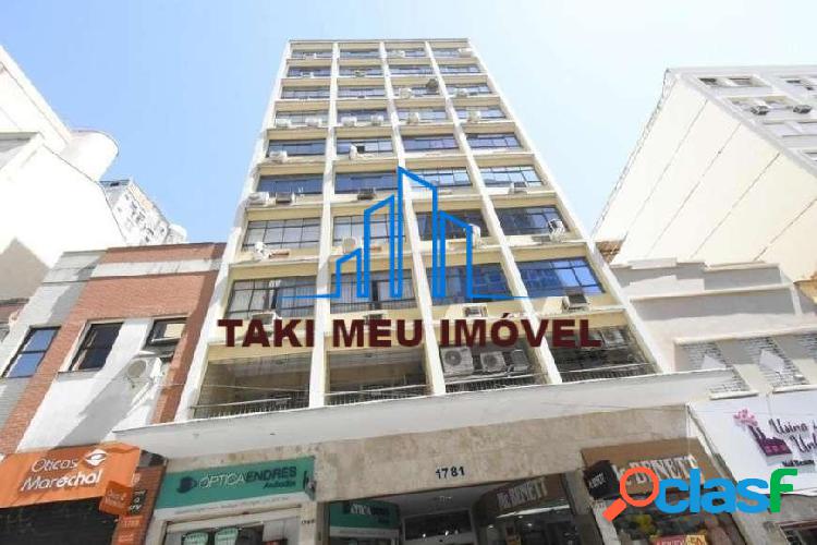 Ótima sala comercial para venda no bairro Centro Histórico. Possui 43 m²