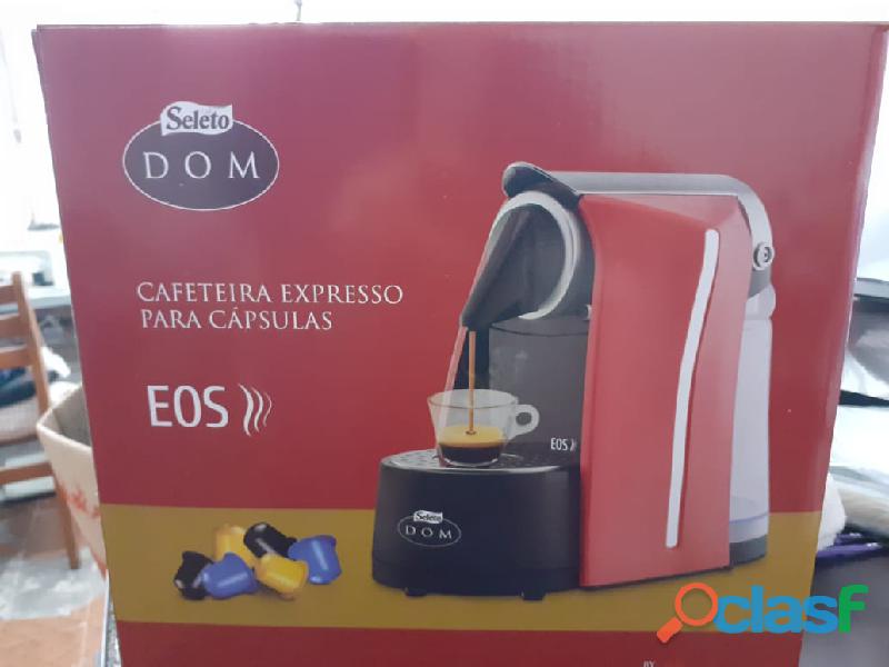 Cafeteira expresso para capsulas eos dom