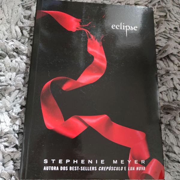 Livro eclipse, em excelente estado de conservação