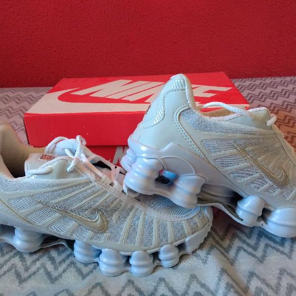 Nike Shox 12 molas branco