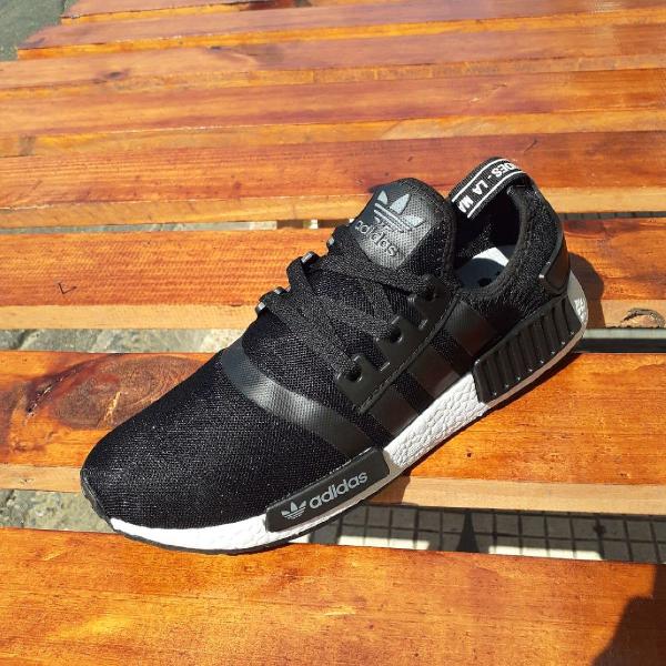 Tênis Adidas NMD preto e branco 42