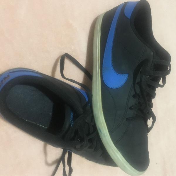 tênis nike preto