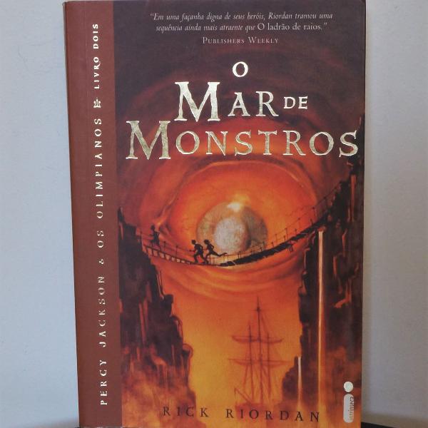 Livro o mar de monstros de rick riordan - percy jackson