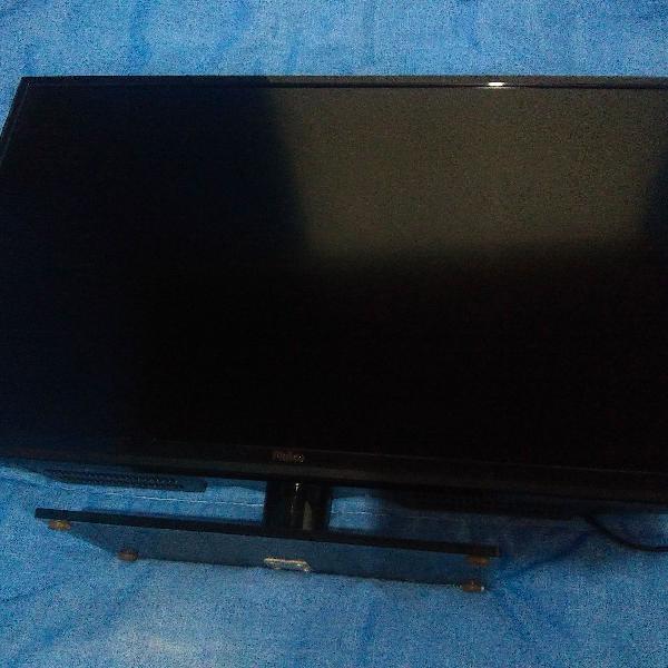 tv LED 32 Philco tela plana