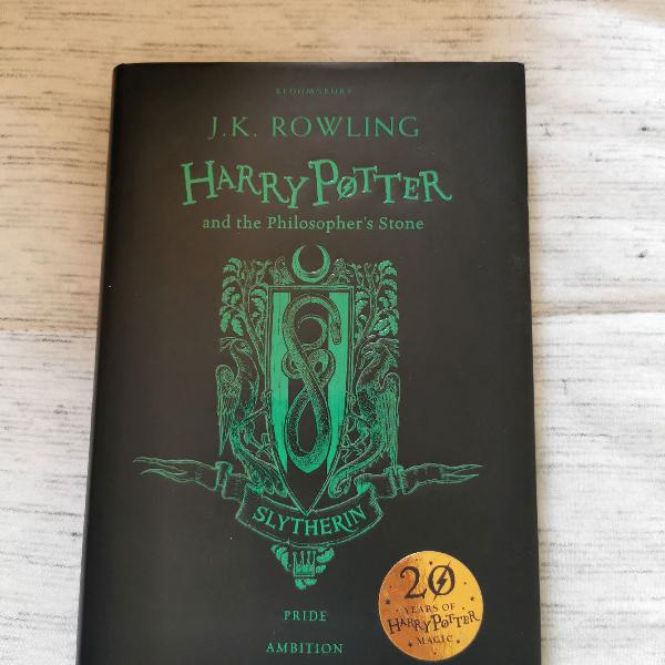 Livro harry potter e a pedra filosofal edição especial