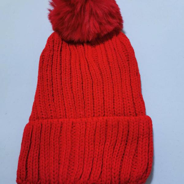 Gorro touca em tricô forrada feminina