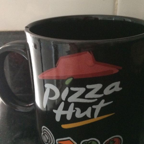 Caneca oficial da pizza hut