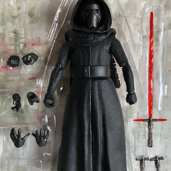 kylo ren - sh figuarts bandai star wars