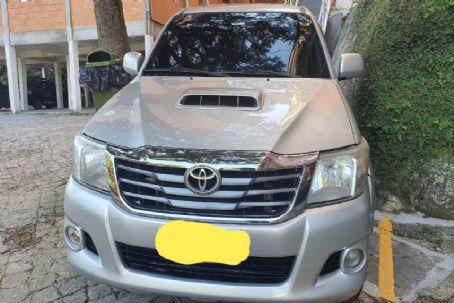 Toyota-hilux sr 3.0 turbo 4x4 cd