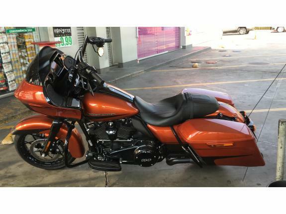 Harley-Davidson - Road Glide Special