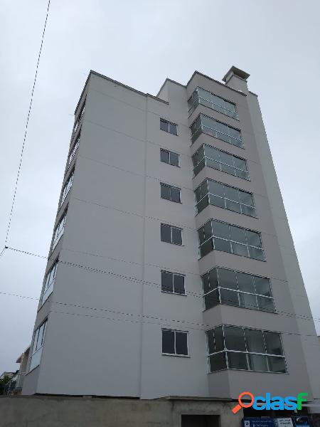 APARTAMENTO NO PEREQUÊ COM ÓTIMAS CONDIÇÕES