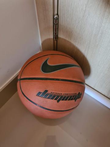 Bola de basquete nike dominate 7 novíssima