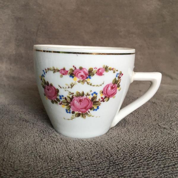 Xícara floral porcelana pozzani