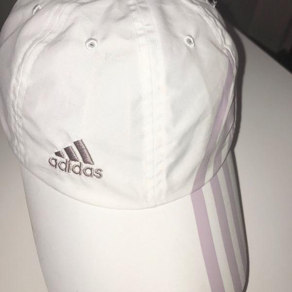 boné adidas - branco com detalhes lilás