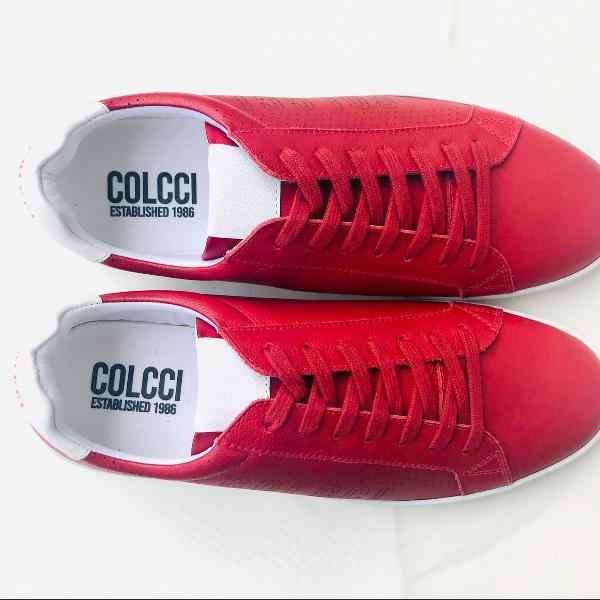 tênis casual masculino em couro vermelho colcci