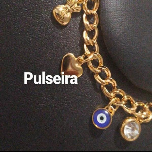 Pulseiras, correntes e conjuntos