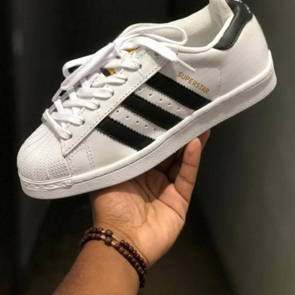 Tênis masculino adidas superstar ( branco/preto 43 )