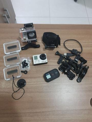 GoPro Hero 3+ Silver com Wifi integrado e acessórios