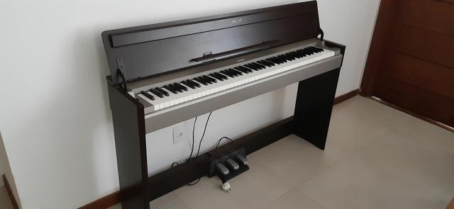 Piano Yamaha Arius ypd