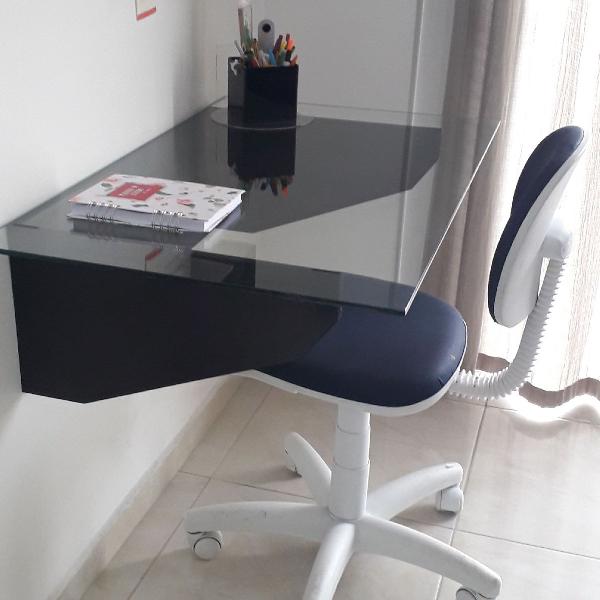 Home Office Escrevaninha e cadeira Tok&amp;Stok