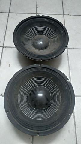 2 alto falantes 300w rms 12/