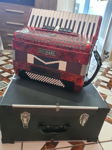 Acordeon 80 baixos