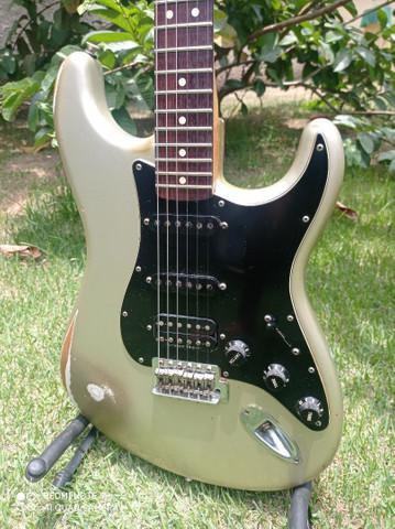 Guitarra Fender Road Worn Player Strato