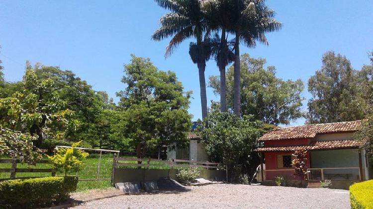 Pequena fazendinha de 8 ha em paraopeba-mg