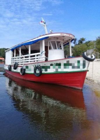 Barco de madeira