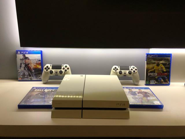 Play 4 500gb branco 2 controles