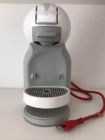 Cafeteira Dolce Gusto - Branca e prata - 220V