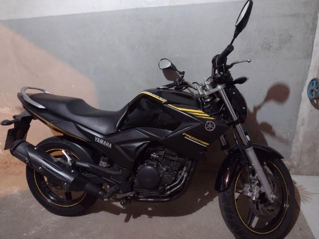 Moto fazer 250, 2014 edição limitada